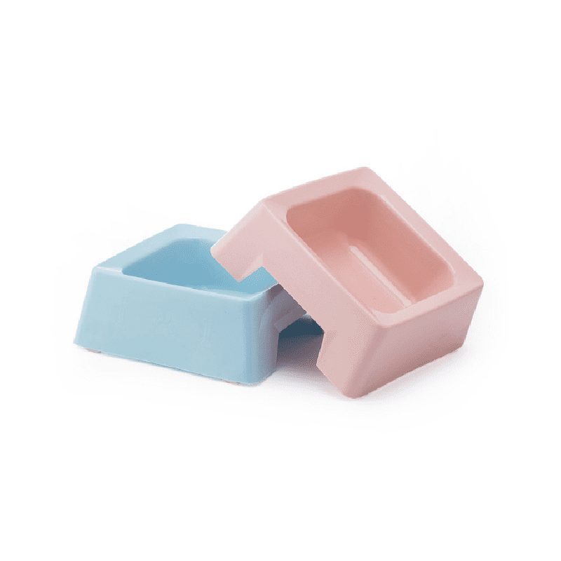 Comedero Compacto Antideslizante para Gatos y Perros Pequeños – Diseño Minimalista